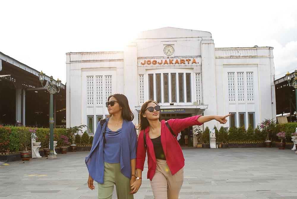 Stasiun Besar Tugu